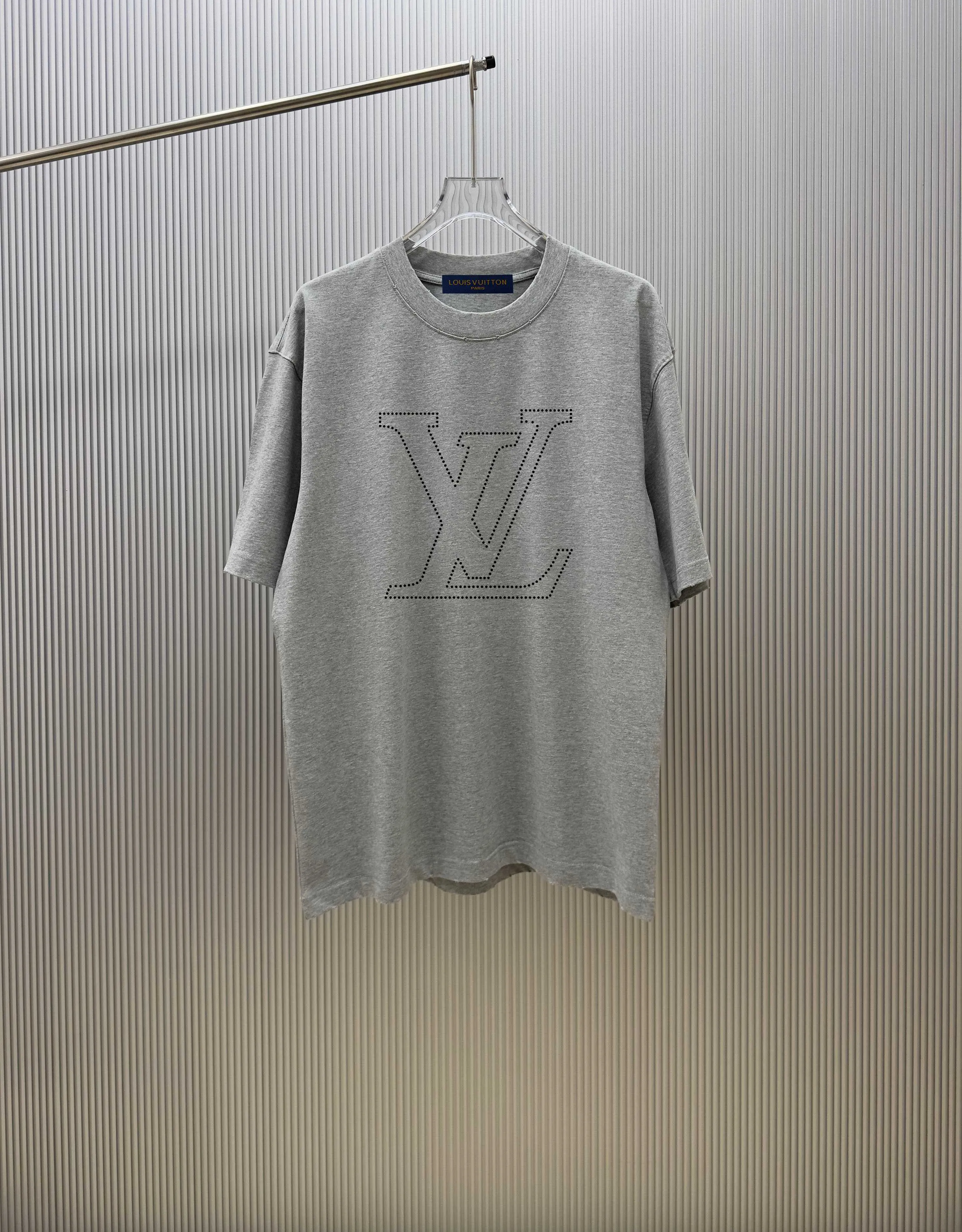 （ Quality ） ： L.v T ： 100% ： 1*1 ： ： Khaki Size：M—4XL Same Style
